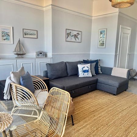 Ferienwohnung A View Of The Bay- Panoramic Sea Views- Sleeps 4 Westgate-on-Sea Exterior foto
