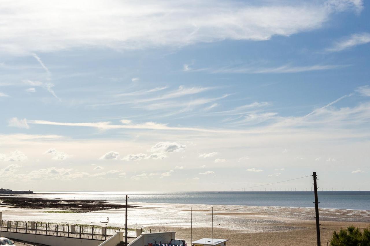 Ferienwohnung A View Of The Bay- Panoramic Sea Views- Sleeps 4 Westgate-on-Sea Exterior foto
