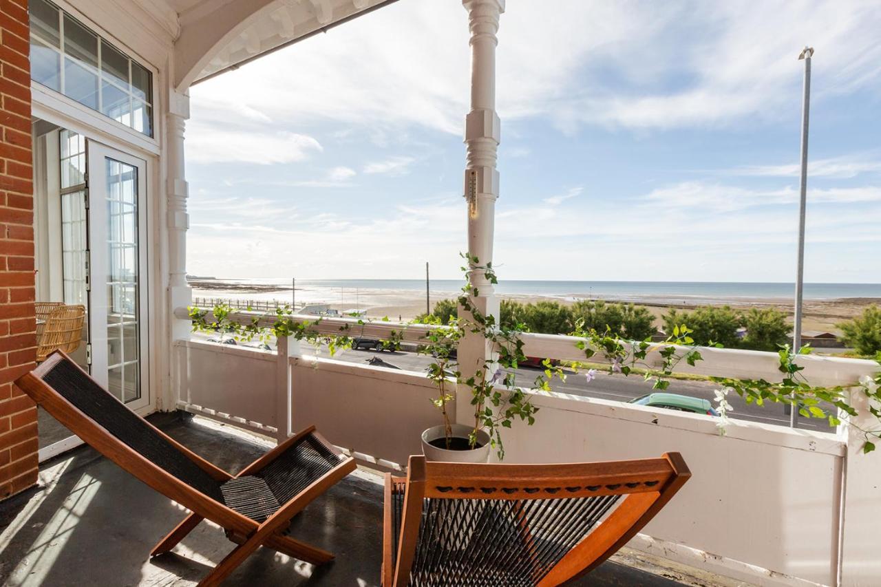 Ferienwohnung A View Of The Bay- Panoramic Sea Views- Sleeps 4 Westgate-on-Sea Exterior foto